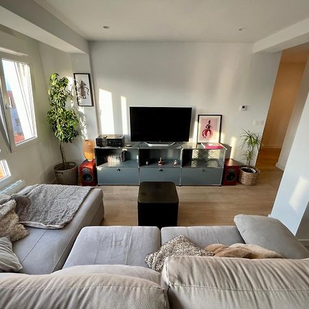 Piso De 2 Habitaciones En Centro, Zona Muy Tranquila Con Playa A 2 Min Andando กิฮอน ภายนอก รูปภาพ